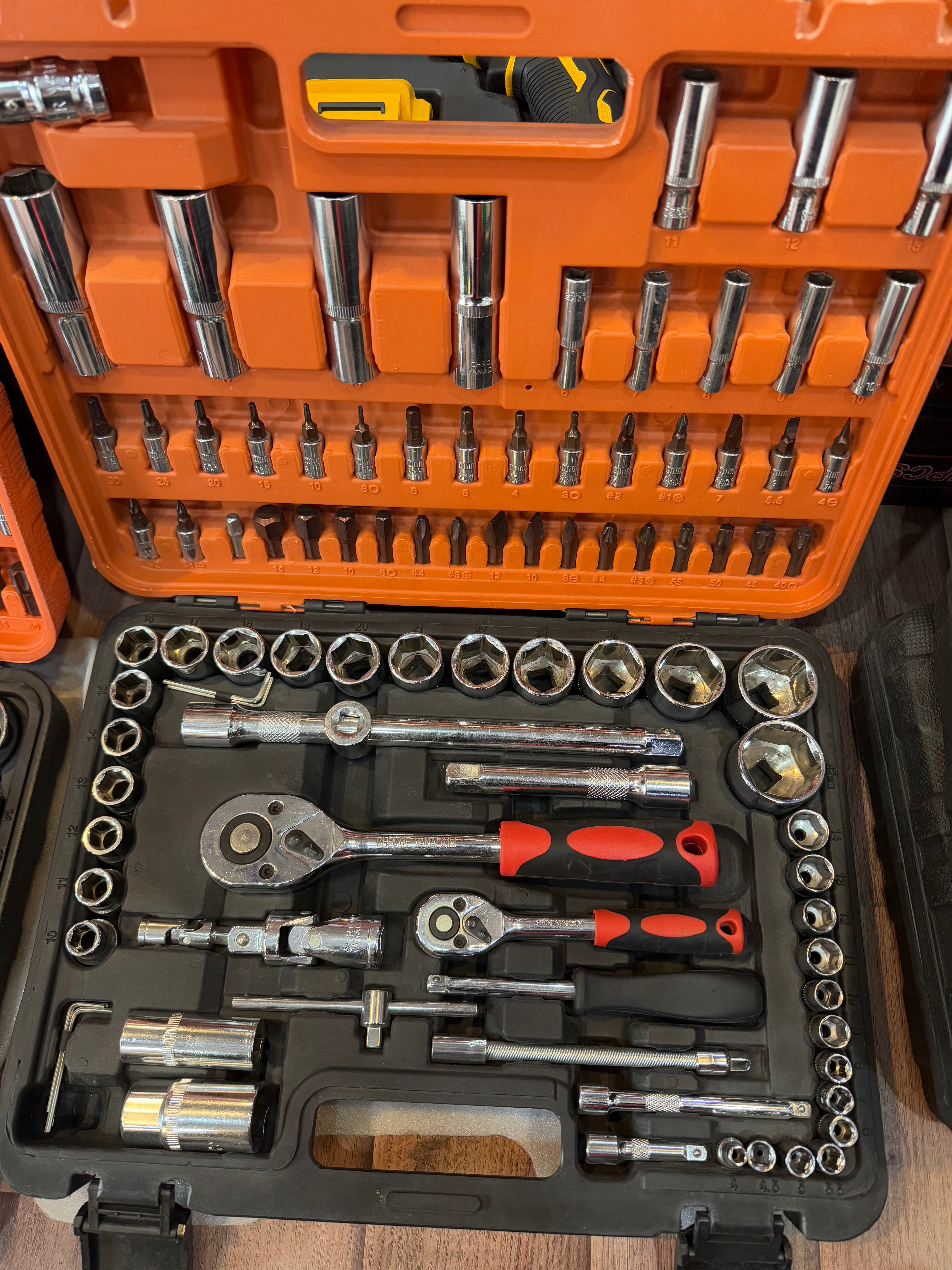 108-Piece Professional Socket Wrench Tool Set