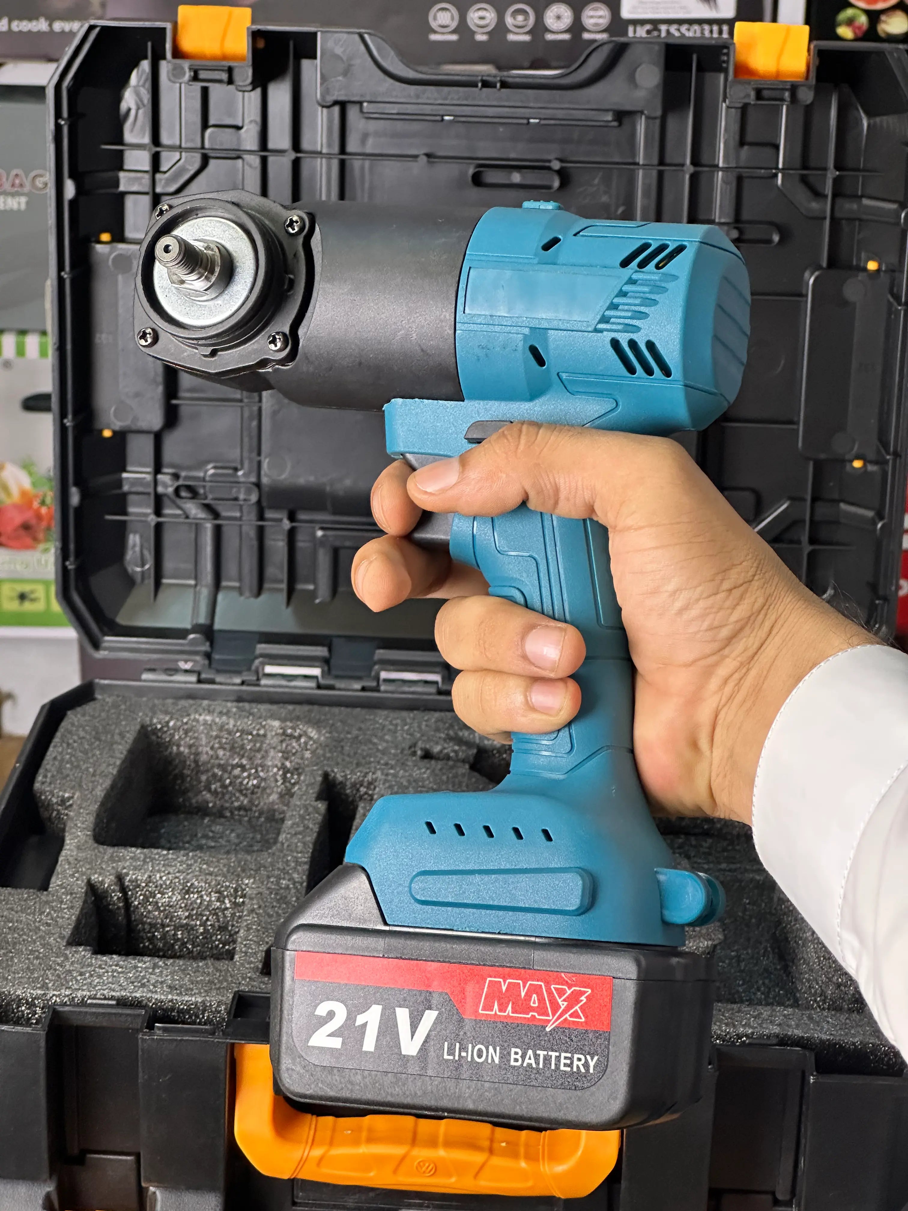 5-in-1 Brushless Cordless Power Tool Kit – Drill, Impact Wrench, Angle Grinder, Mini Chainsaw & Sabre Saw (21V)