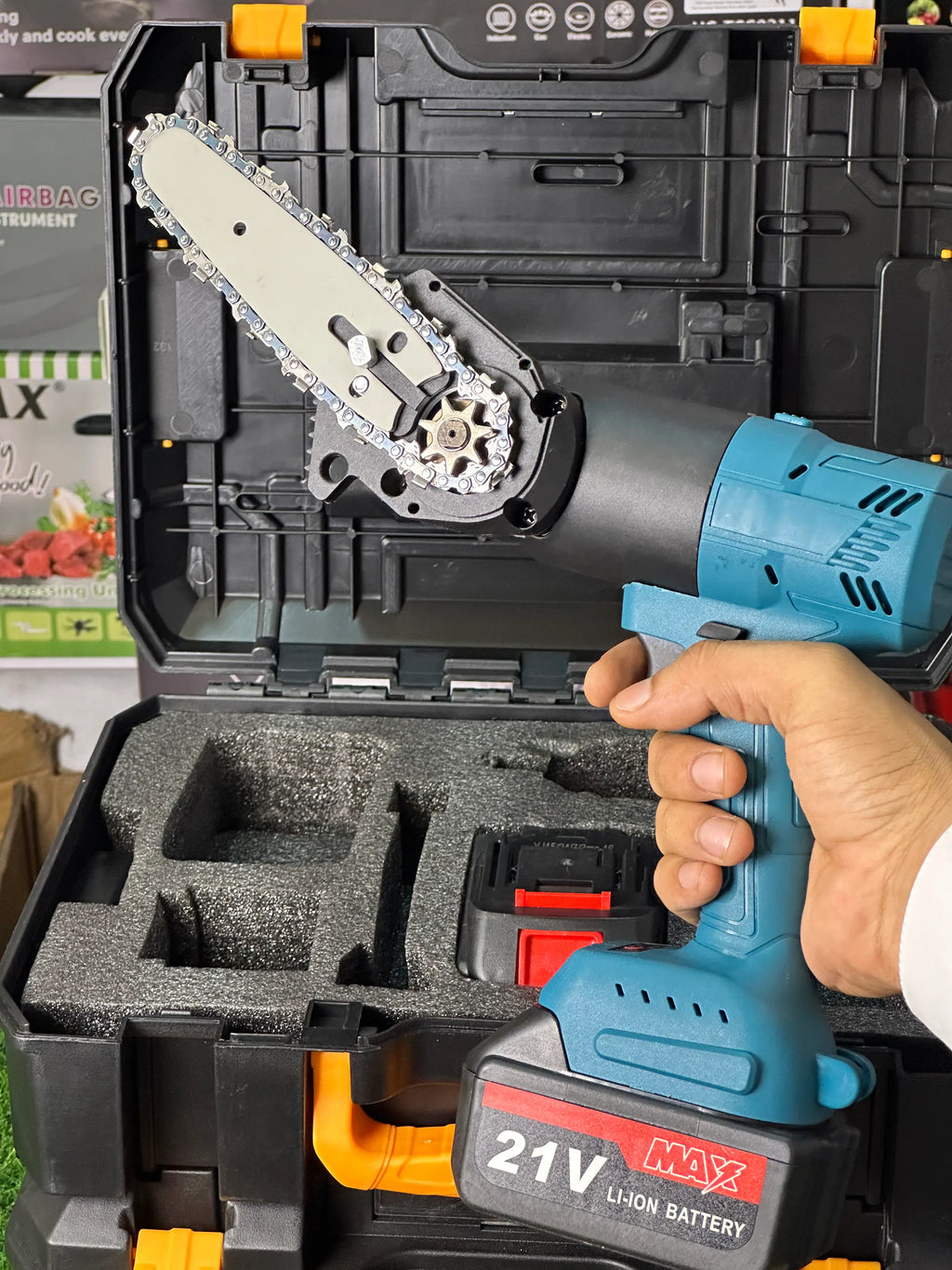 5-in-1 Brushless Cordless Power Tool Kit – Drill, Impact Wrench, Angle Grinder, Mini Chainsaw & Sabre Saw (21V)