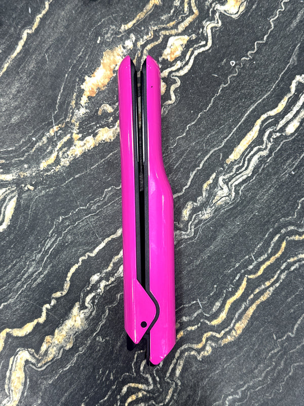 Rechargeable Wireless Hair Straightener – Portable Mini Styling Tool for Travel & Daily Use