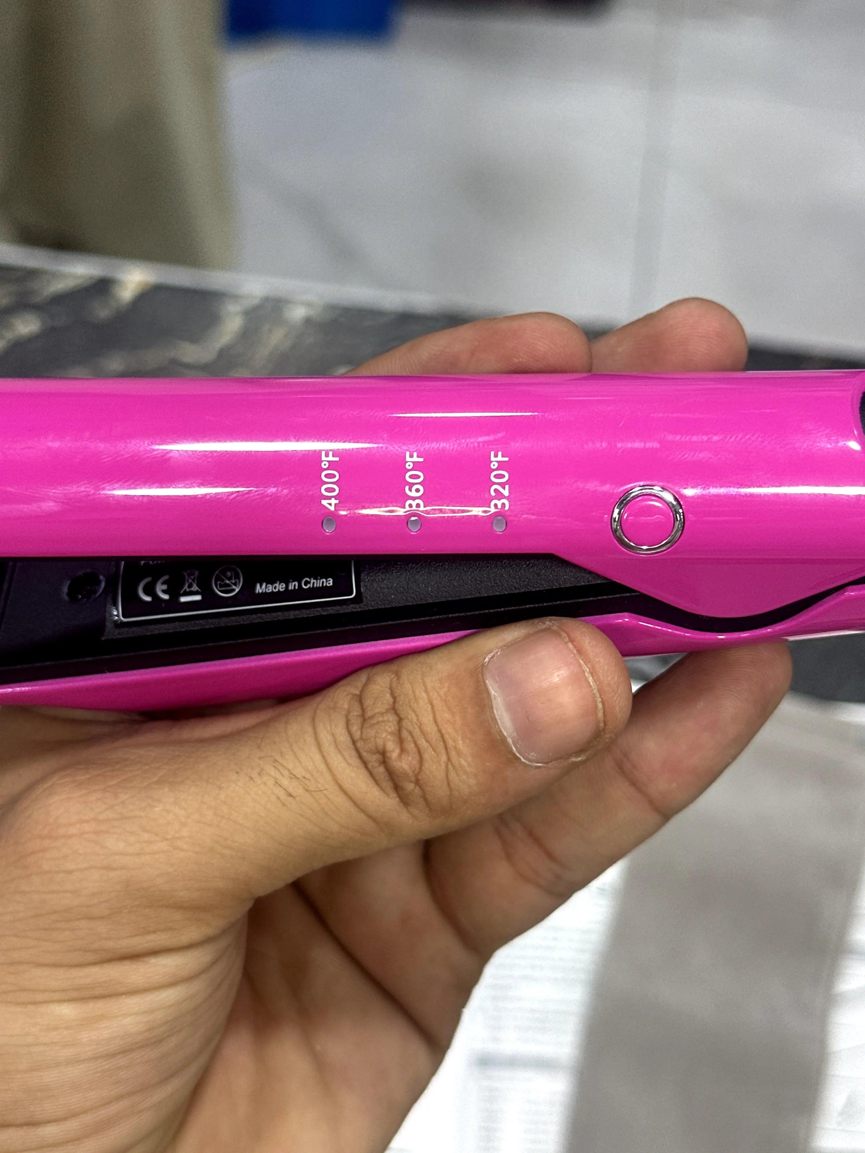 Rechargeable Wireless Hair Straightener – Portable Mini Styling Tool for Travel & Daily Use