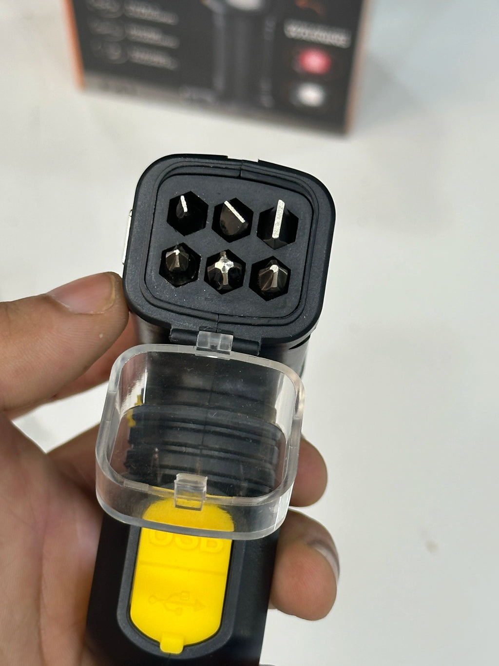 Ultimate 6-in-1 Emergency Flashlight Tool for Car Safety