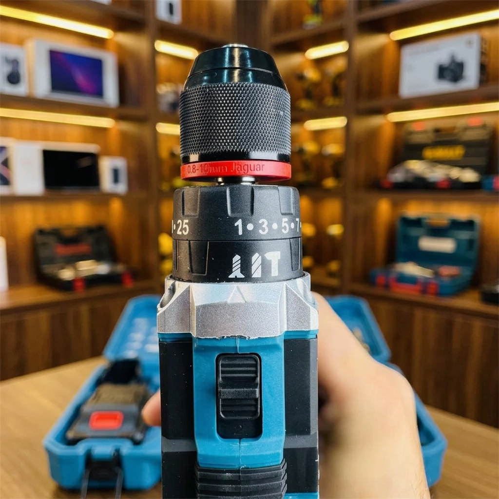 Makita drill with screwdriver bit