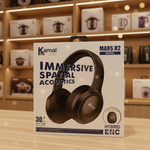 Kamal MARS H2 - headphones lifestyle shot